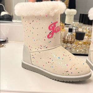Juicy Couture Sparkling White Boots with Faux Fur